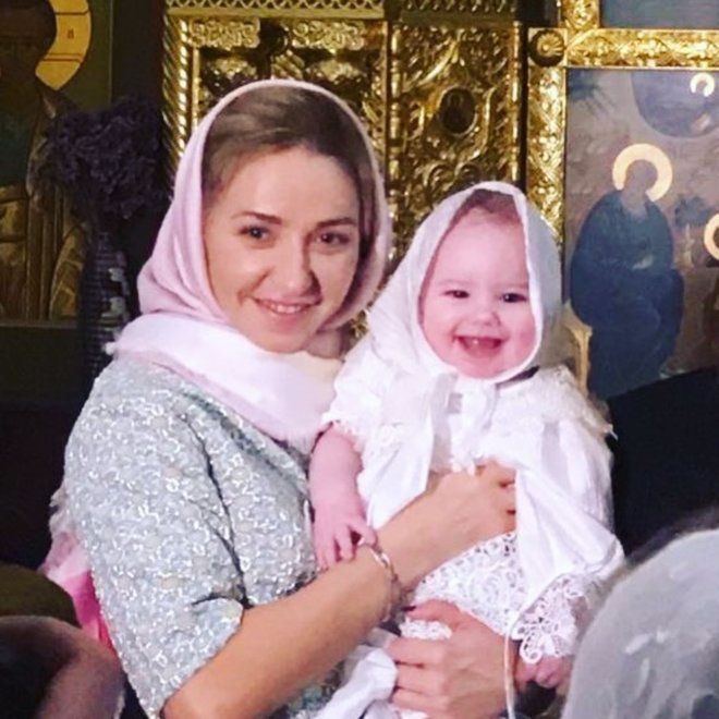 Татьяна Навка стала крестной для своей племянницы