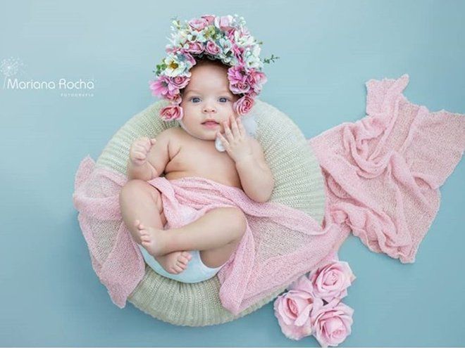 Цветочные фотосессии для новорожденных