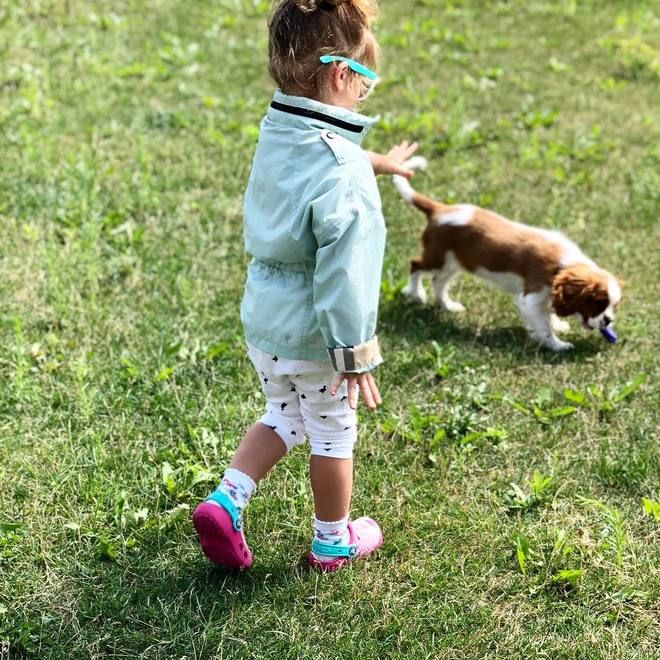 Мастер-класс от Ксении Бородиной: как гулять с собакой и ребенком