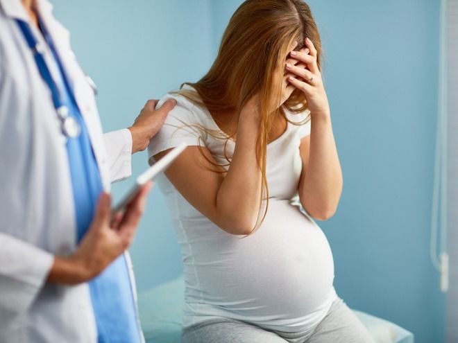 Какой причине бывает замершая беременность. Какие признаки замершей беременности? Заболевания, связанные с гормональным сбоем
