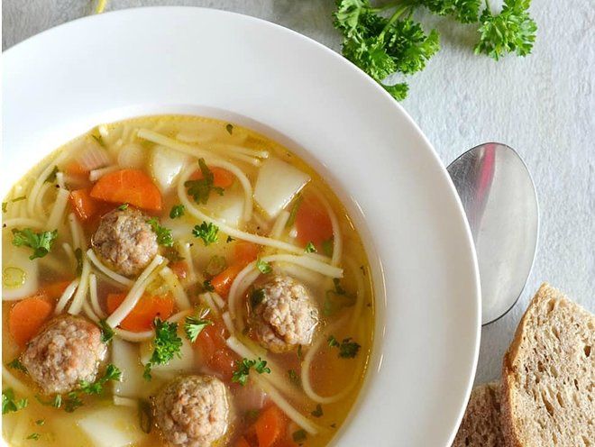 Мамин рецепт: вермишелевый суп, который понравится даже нехочухе