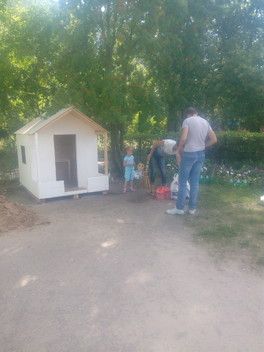 Трудимся на благо нашего детского садика) Трудимся на благо нашего детского садика)
