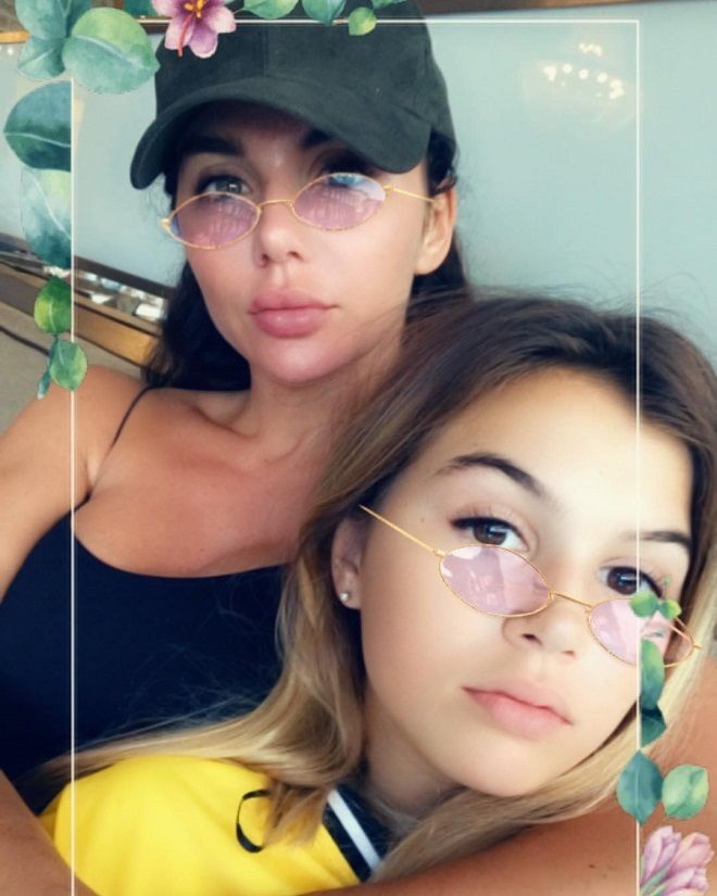 Как две капли: Анна Седокова опубликовала нежное фото с дочкой