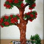 Деревья из бисера