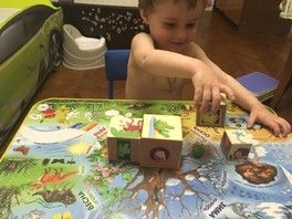 Игра в напёрстки Игра в напёрстки